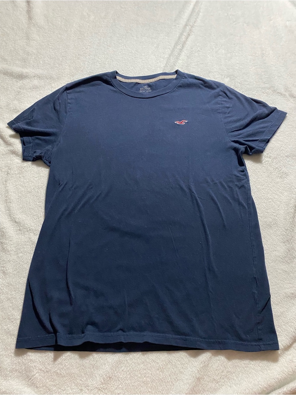 Hollister Men's Short Sleeve Crew Tee - Dark Navy with Pink Logo